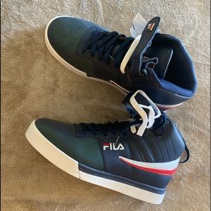 Fila Shoes Women 9/Men 7 - NEW - Never Worn